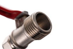 Вентиль 1/2" х 3/8" для подключения фильтров